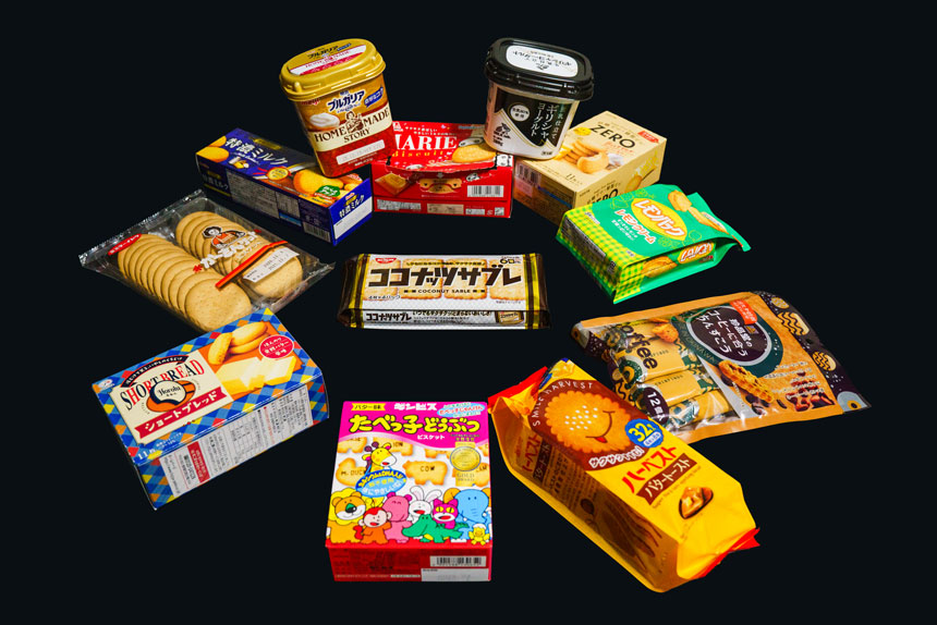 ヨーグルトとキック―やビスケット