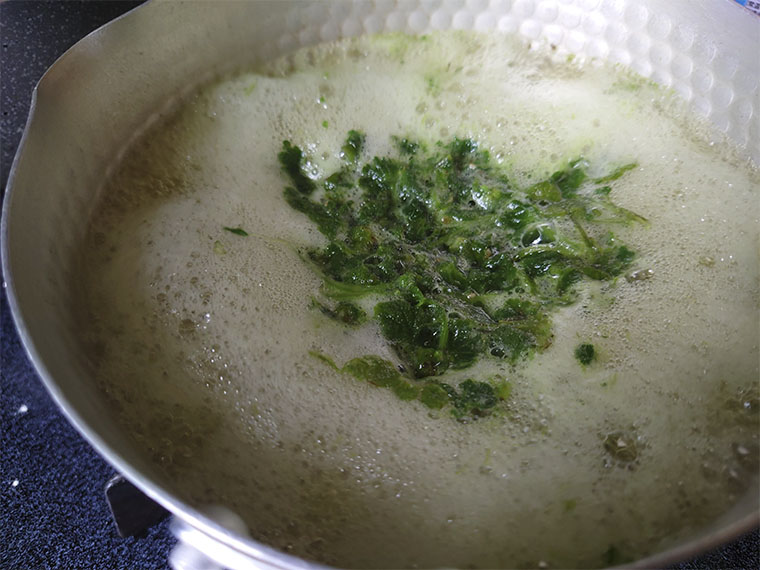 ホトケノザを食べる